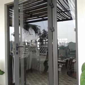 CỬA ĐI MỞ RA NGOÀI CHO CĂN HỘ CAO CẤP