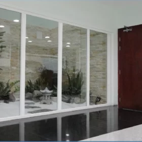 VÁCH KÍNH CỐ ĐỊNH HIỆN ĐẠI VÀ ĐẲNG CẤP