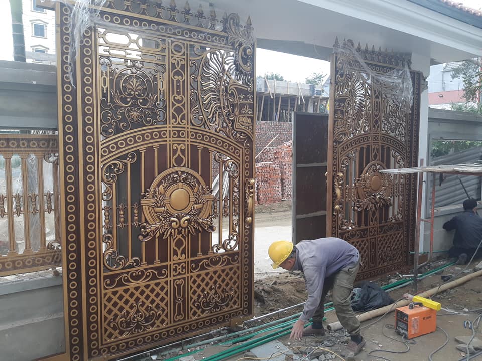 cổng nhôm đúc giá rẻ, xưởng gia công cổng nhôm đúc, xưởng sản xuất cổng nhôm đúc, cổng nhôm đúc giá rẻ, cổng nhôm đúc cao cấp, cổng nhôm đúc HCM