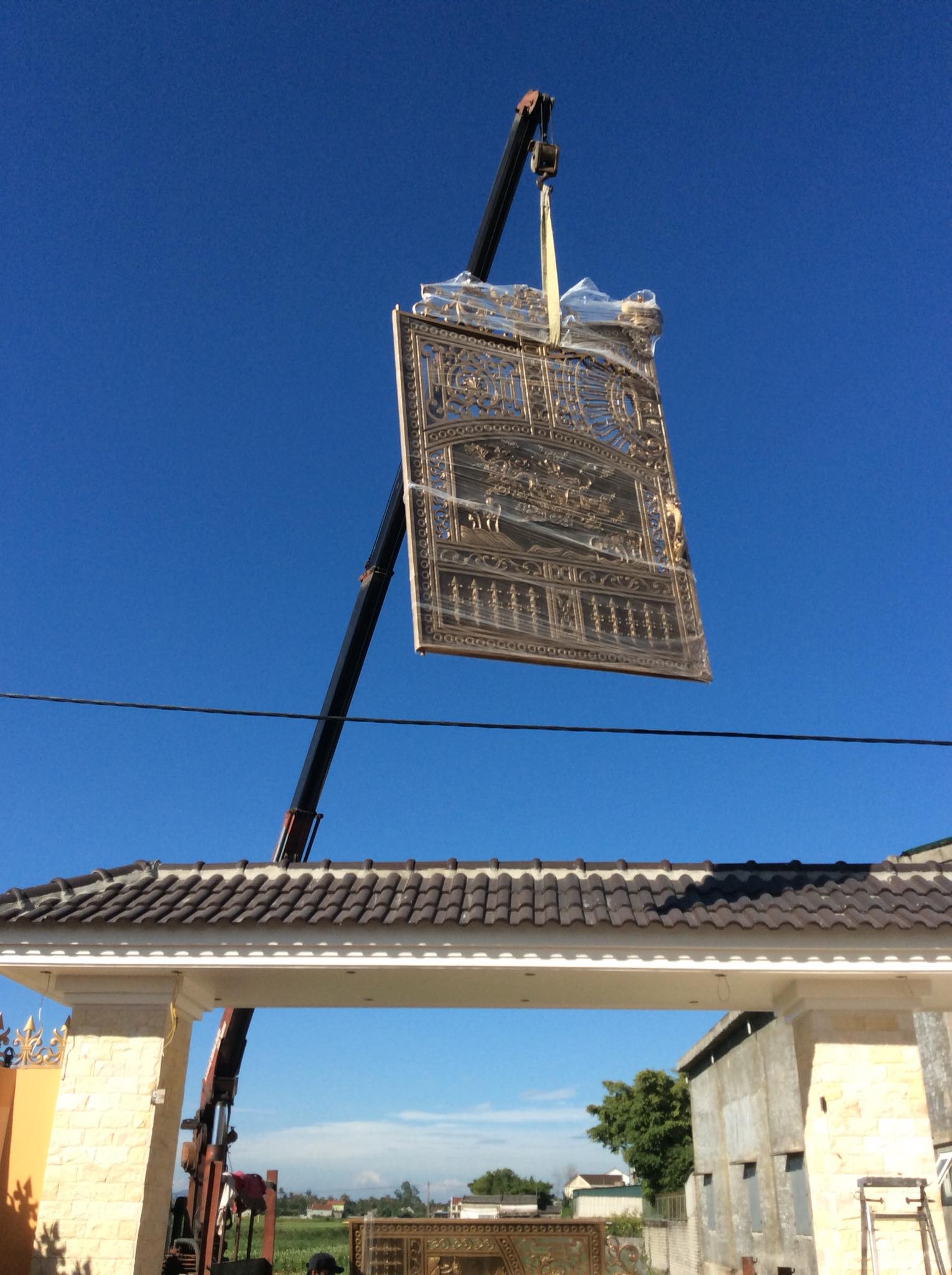 Cổng nhôm đúc, xưởng sản xuất cổng nhôm đúc cao cấp, xưởng gia công cổng nhôm đúc, cổng nhôm đúc giá rẻ, lắp đặt cổng nhôm đúc, cổng nhôm đúc giá rẻ Tp HCM, cổng nhôm đúc giá rẻ