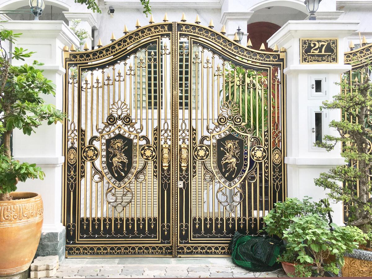 Cổng nhôm đúc, cổng nhôm đúc giá rẻ, xưởng gia công cổng nhôm đúc, cổng nhôm đúc cao cấp, Cổng nhôm đúc Mã đáo thành công