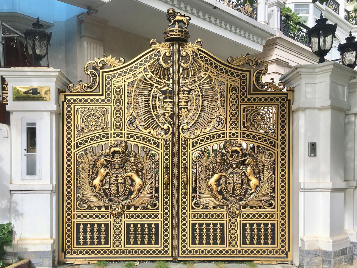 Cổng nhôm đúc giá rẻ, xưởng gia công cổng nhôm đúc, xưởng sản xuất cổng nhôm đúc, cổng nhôm đúc cao cấp, cổng nhôm đúc hcm, báo giá cổng nhôm đúc hcm, cổng nhôm đúc giá rẻ