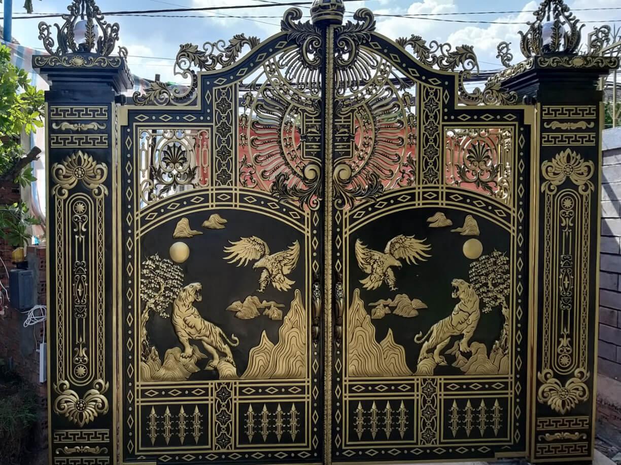 Cổng nhôm đúc giá rẻ, xưởng gia công cổng nhôm đúc, xưởng sản xuất cổng nhôm đúc, cổng nhôm đúc cao cấp, cổng nhôm đúc hcm, báo giá cổng nhôm đúc hcm, cổng nhôm đúc giá rẻ