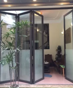 Thi Cong Cua Nhom Kinh 10810