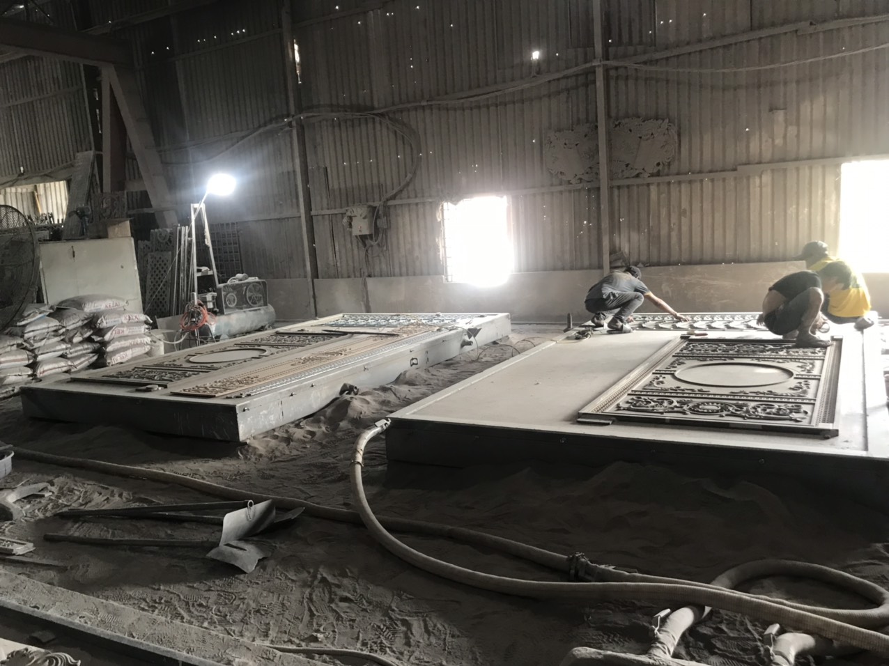 cửa cổng nhôm đúc, cổng nhôm đúc cao cấp, xưởng gia công cổng nhôm đúc