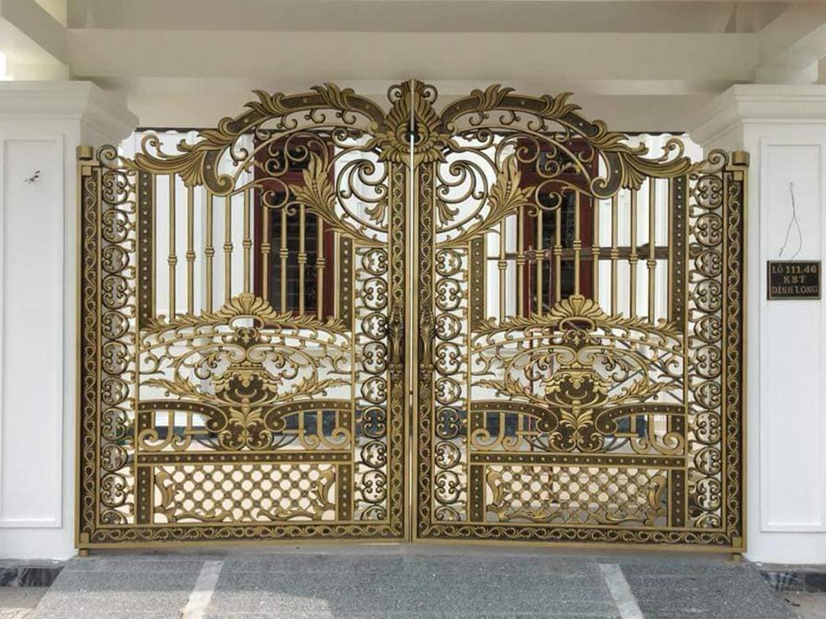 cửa cổng nhôm đúc, xưởng gia công cổng nhôm đúc, cổng nhôm đúc giá rẻ, cổng nhôm đúc HCM, xưởng sản xuất cổng nhôm đúc, cổng nhôm đúc rẻ đẹp, lắp đặt cổng nhôm đúc, thi công cổng nhôm đúc