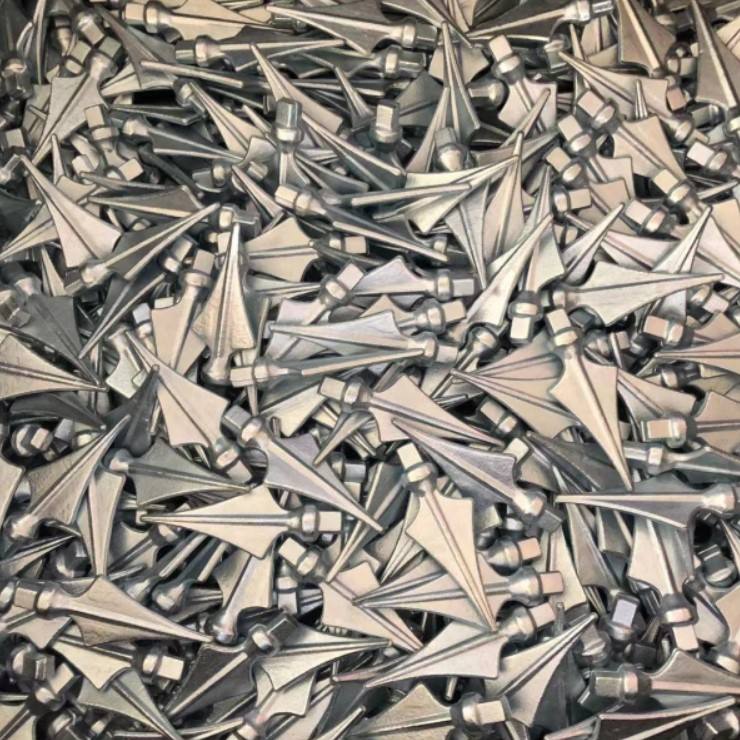 chong gai hang rao gia re Phụ kiện đúc rèn chông gai hàng rào tam giác ba chấu, chông gai, chông gai thép, chông gai đúc, chông gai thép rèn, chông gai giá rẻ, kho chông gai, xưởng gia công chông gai hàng rào, chông gai hàng rào giá rẻ, xưởng gia công chông gai giá rẻ, chông gai thép giá rẻ, chông gai đúc giá rẻ